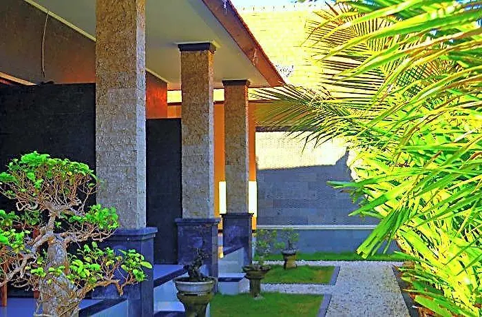 Cave فندق